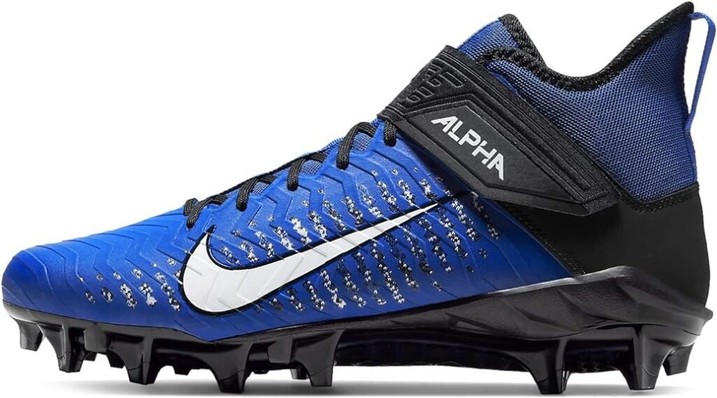 Crampons de la marque Nike Alpha Menace Pro 3